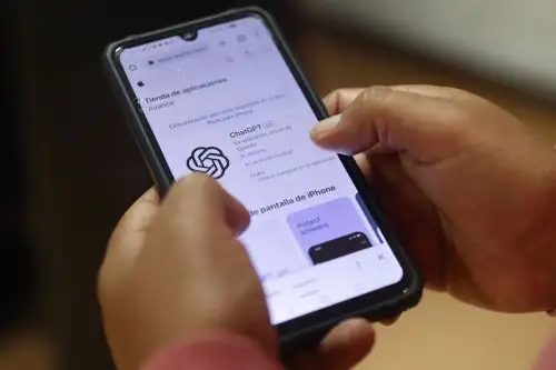 Aprende inglés con la inteligencia artificial de ChatGPT.