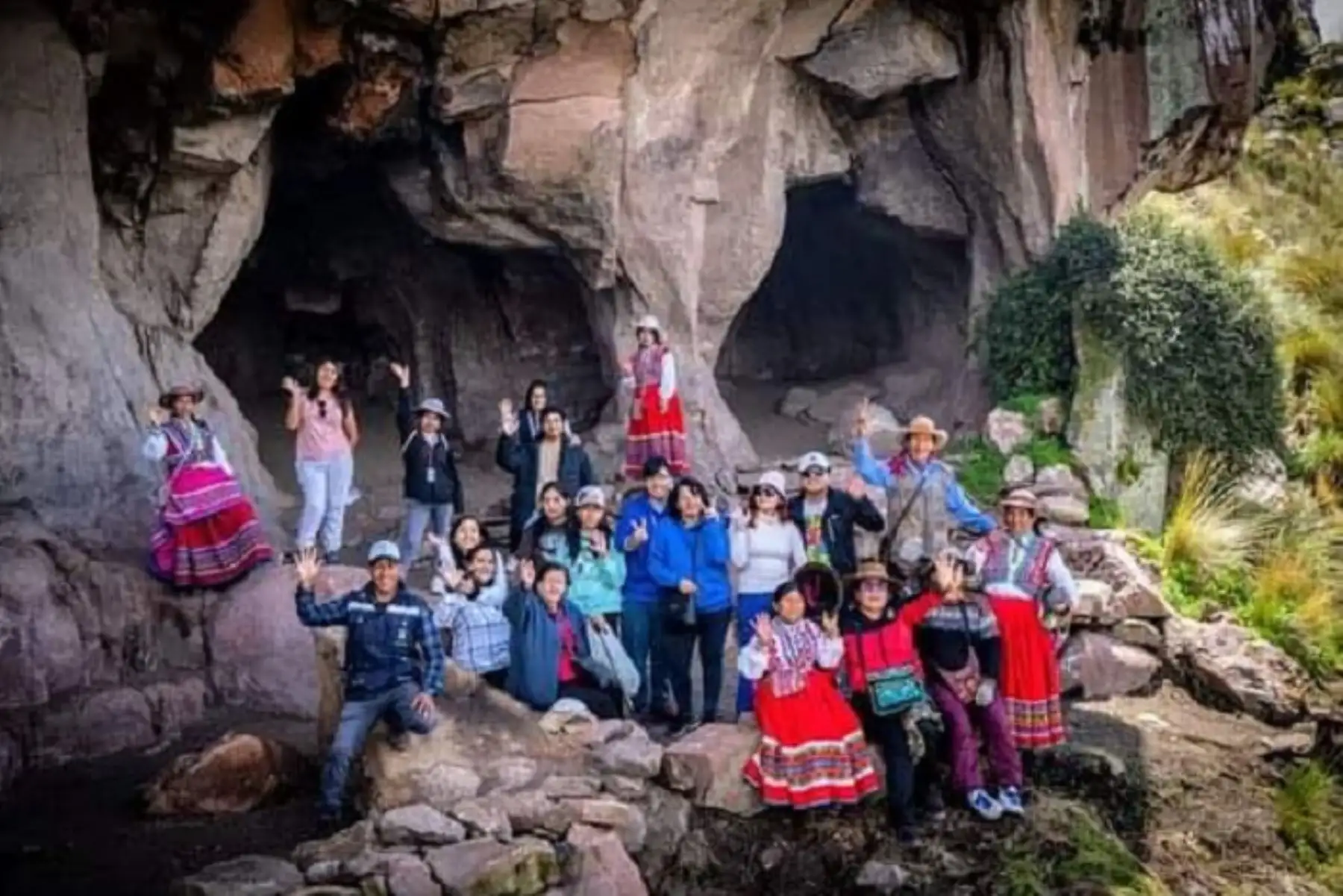 Del total de visitantes, 1,496 fueron extranjeros, 2,954 nacionales y 1,571 estudiantes. Además, 646 arequipeños fueron exonerados del pago del Boleto Turístico al Colca.