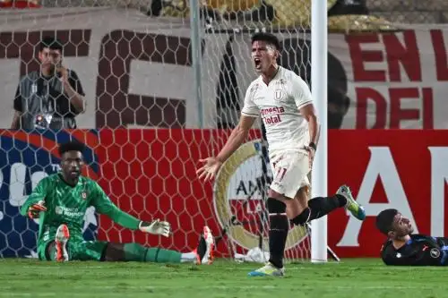 La alegría del pueblo. José "Tunche" Rivera es el héroe de Universitario y se estrenó como goleador en la Copa Libertadores. FP