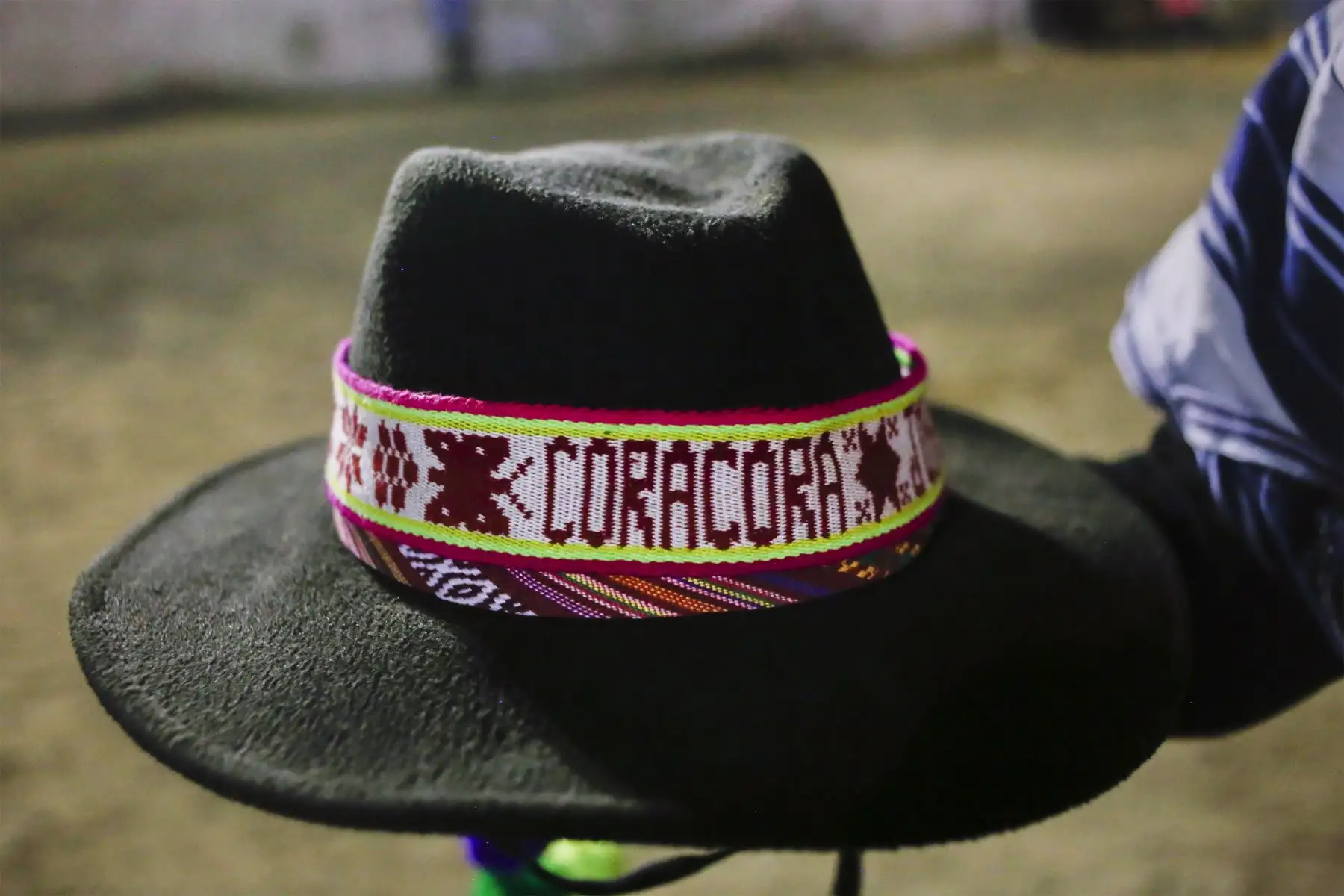 Este año, la comparsa Parinacochas quedó como subcampeón del Carnaval Vencedores de Ayacucho 2024 que con su huapeo y zapateo retumbaron la plaza de toros de Acho robándose los aplausos y admiración de todo el público. 
Foto: cortesía Nadia Cruz