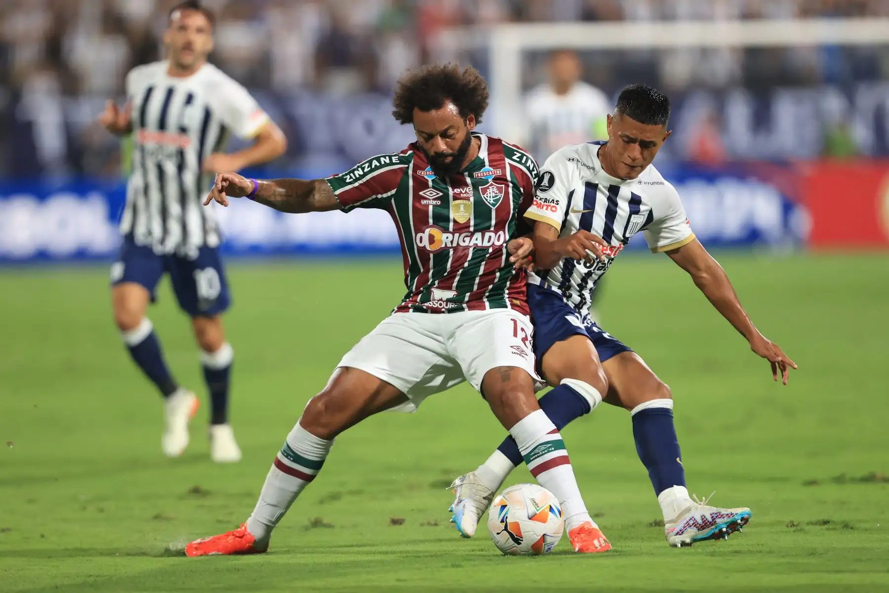 Alianza Lima y el vigente campeón de la Copa Libertadores, el Fluminense, igualaron a un gol en el estadio Alejandro Villanueva por la primera fecha del grupo A del certamen continental.
Foto: ANDINA/Jhonel Rodríguez