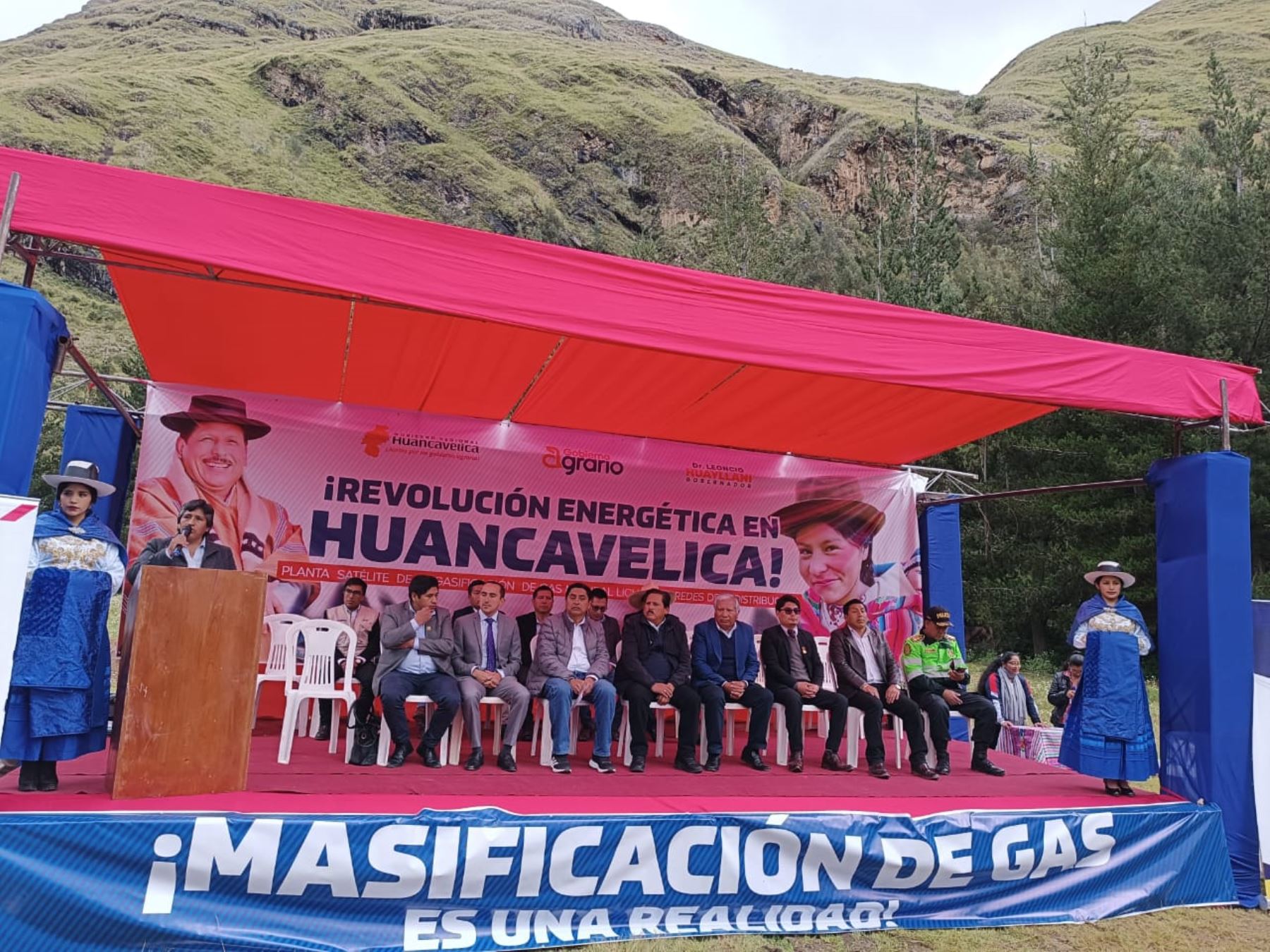 El Minem firmó el convenio para iniciar la anhelada masificación del gas natural domiciliario en la región Huancavelica. ANDINA/Difusión