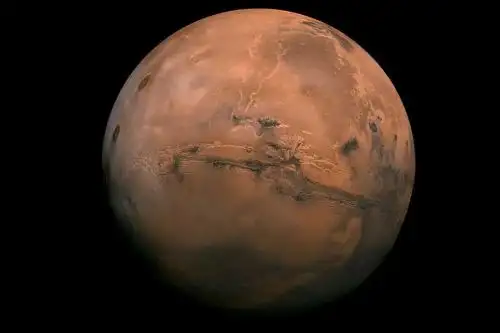 China sorprende y avanza en la carrera lunar al realizar un prototipo de motor nuclear.