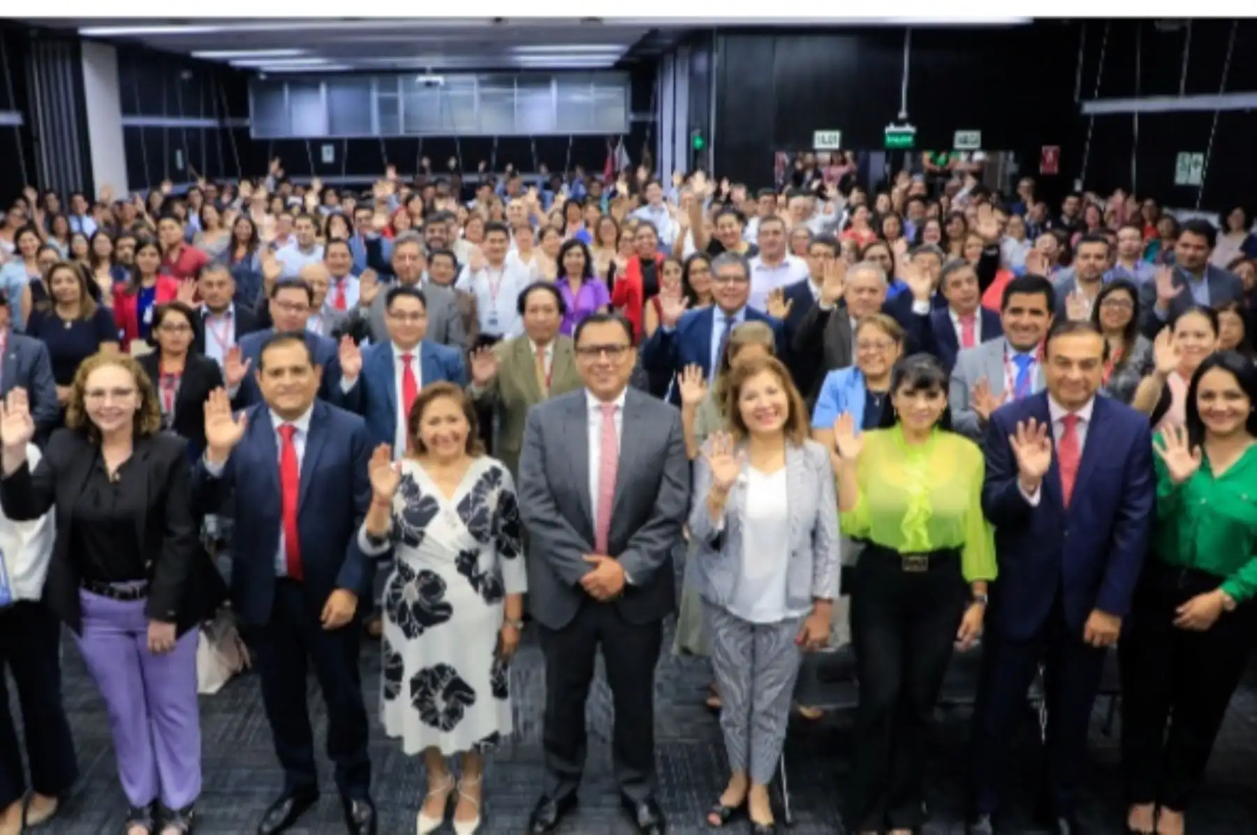 Transferencia en el Ministerio de la Producción, de la exministra Ana María Choquehuanca al nuevo titular, Sergio González Guerrero. Foto: Cortesía.