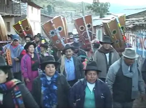El Ministerio de Cultura declaró Patrimonio Cultural de la Nación a la Fiesta patronal de San Pedro de Chilcayoc que se celebra en el distrito de Chilcayoc, en la provincia de Sucre, en Ayacucho.