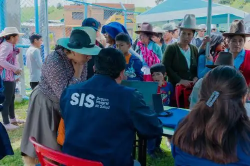 SIS: Campañas itinerantes y visitó comunidades amazónicas, altoandinas y afroperuanas