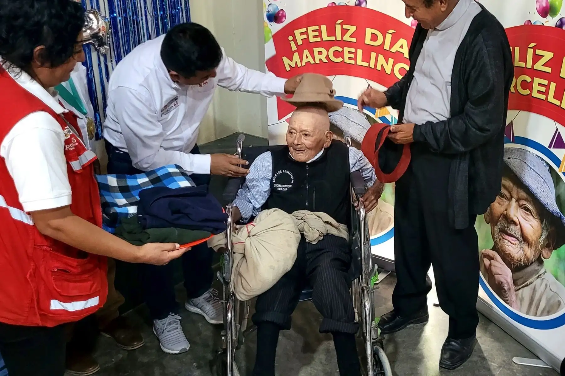 Don Abad Tolentino es usuario del programa Pensión 65 del Ministerio de Desarrollo e Inclusión Social (Midis) desde el 2019, año en que se logró ubicar en la provincia de Ambo, cuando la Unidad Territorial de Pensión 65 en Huánuco lo encontró e hizo las gestiones necesarios para que Reniec le entregue por primera vez su DNI y acceda a una serie de servicios del Estado. Foto: Difusión
