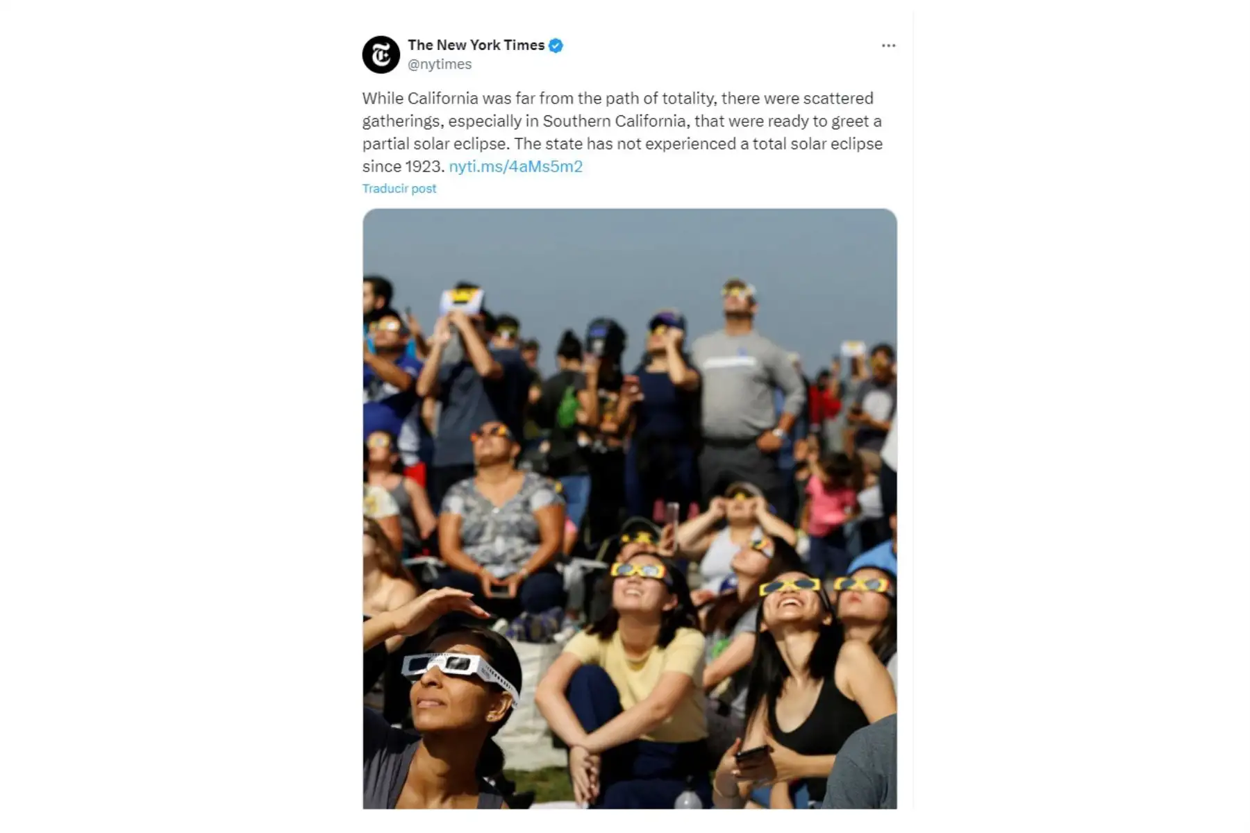 Así informó The New York Times sobre el eclipse solar total de abril del 2024, que pudo ser visto por millones de personas desde México, Estados Unidos y Canadá. Foto: INTERNET/Medios