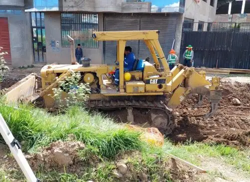 Municipalidad Provincial de Huancayo inició las obras de asfaltado en la avenida Ferrocarril a la altura del distrito de El Tambo. Foto: Pedro Tinoco