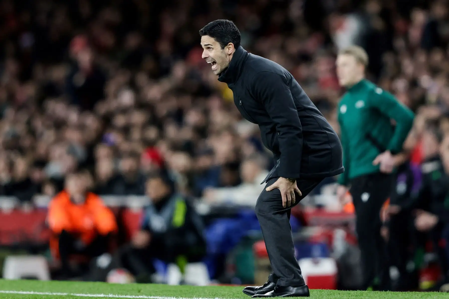 El técnico español del Arsenal, Mikel Arteta, reacciona durante el partido de ida de los cuartos de final de la Liga de Campeones de la UEFA entre el Arsenal y el Bayern de Múnich en el estadio del Arsenal, en el norte de Londres.
Foto: AFP