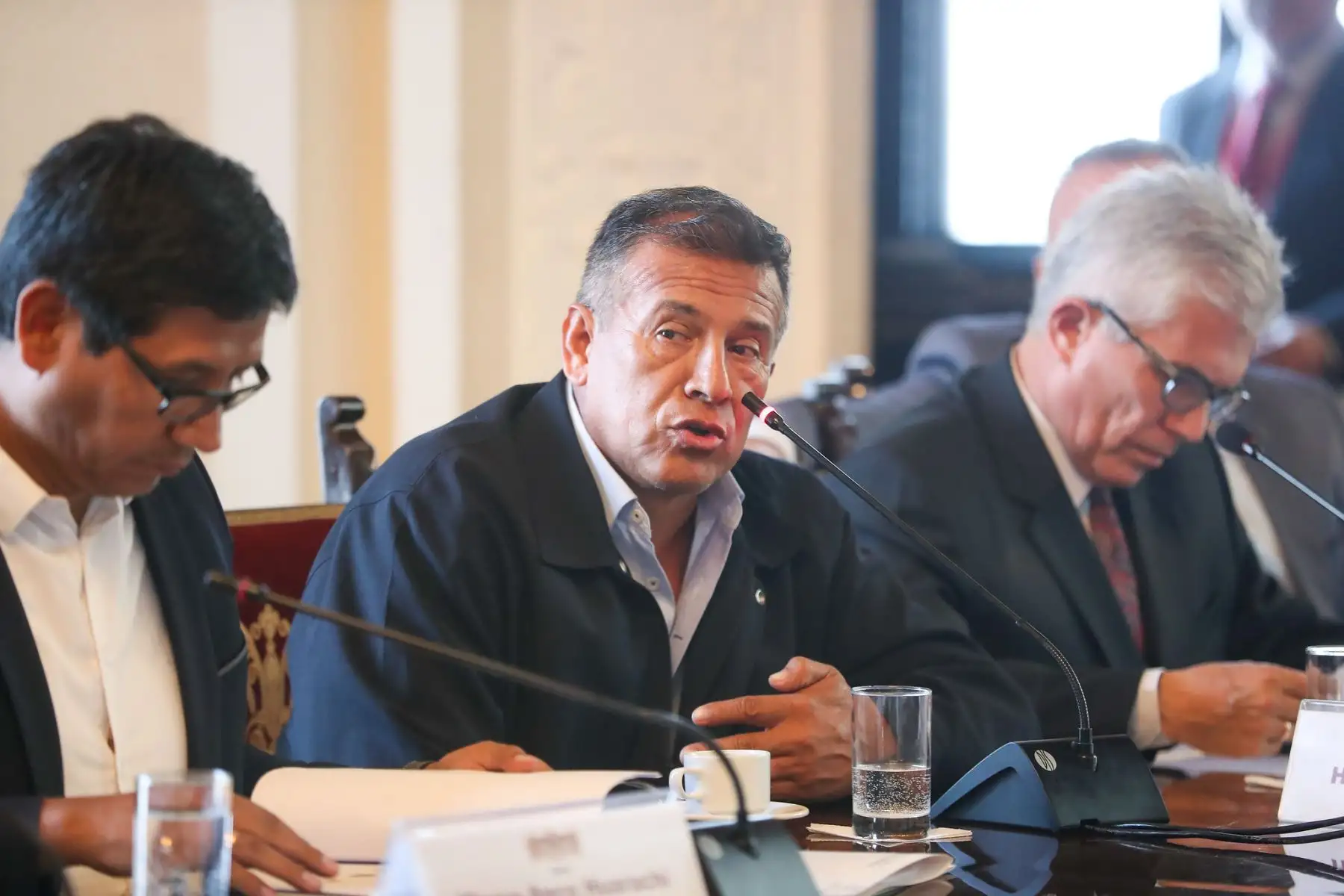 Presidenta de la república, Dina Boluarte, se reunió con el alcalde provincial de Arequipa y los burgomaestres distritales de Yanahuara, Cayma, José Luis Bustamante y Rivero, Paucarpata, Alto Selva Alegre, Miraflores, Mariano Melgar y Uchumayo.
Foto: ANDINA/Prensa Presidencia