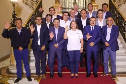 Presidenta Boluarte coordinó acciones para el desarrollo de comunidades de Arequipa