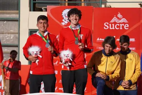 El tenis peruano ganó preseas en Sucre 2024