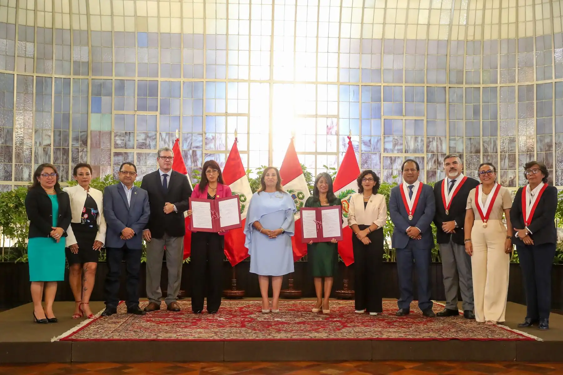 La presidenta de la República, Dina Boluarte, participó en la ceremonia de Promulgación de Ley que establece la creación de la Universidad Nacional Autónoma de Bellas Artes y la Universidad Nacional de Folklore José María Arguedas. Foto: ANDINA/Presidencia