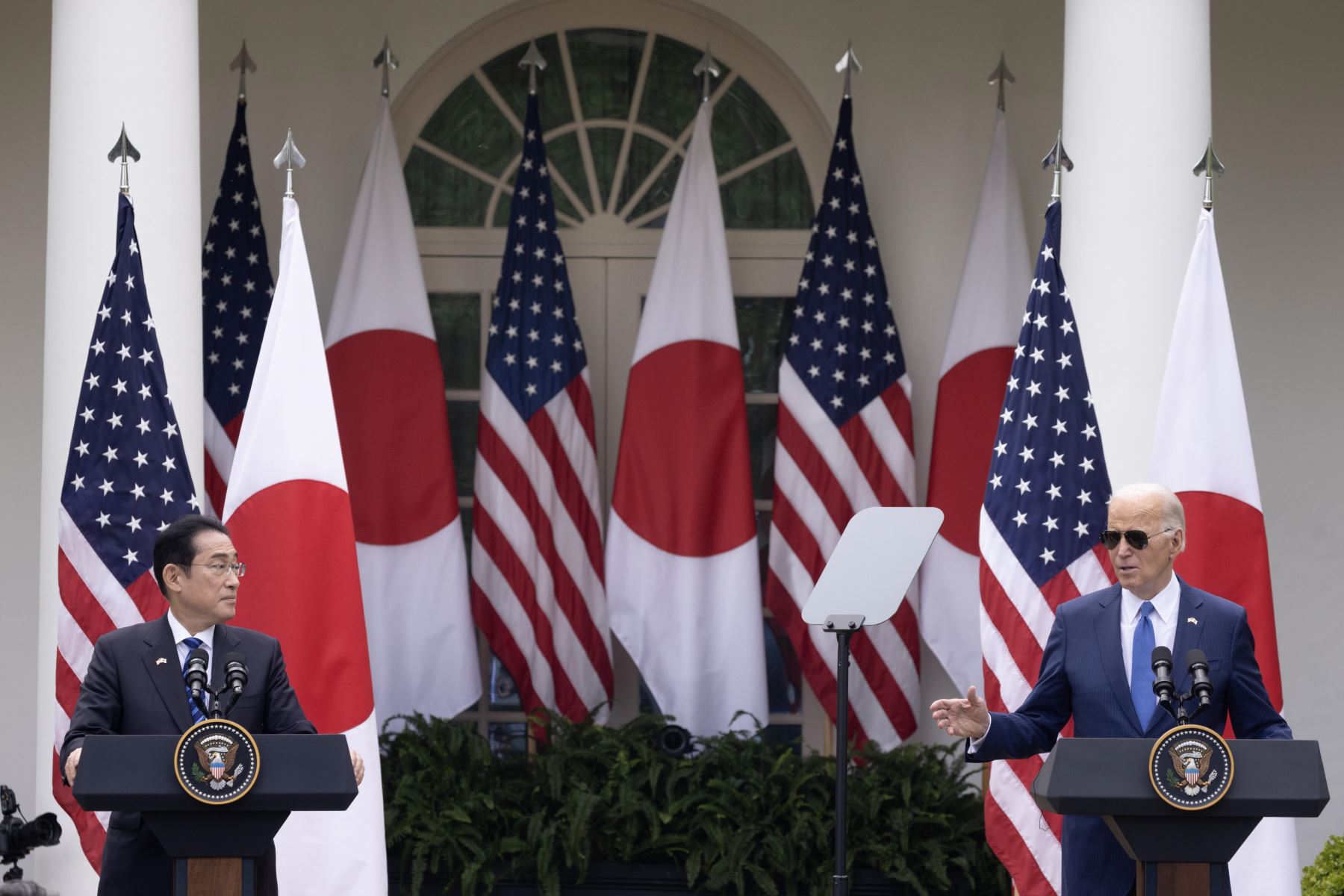 El presidente Joe Biden y el primer ministro de Japón, Fumio Kishida, participan en una conferencia de prensa conjunta en la Casa Blanca. Foto: EFE