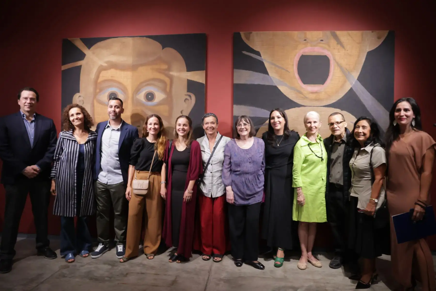 En el marco de la celebración por el centenario del nacimiento del artista peruano, Jorge Eduardo Eielson, se inauguró hoy una muestra con 11 artistas nacionales cuyas obras dialogan con el legado de nuestra figura emblemática. La exposición está bajo la curaduría de Carlos Castro y Mariana Rodriguez y va desde 11 de abril al 12 de mayo, en el Centro Cultural de la PUCP, en San Isidro. Foto: ANDINA/Andrés Valle
