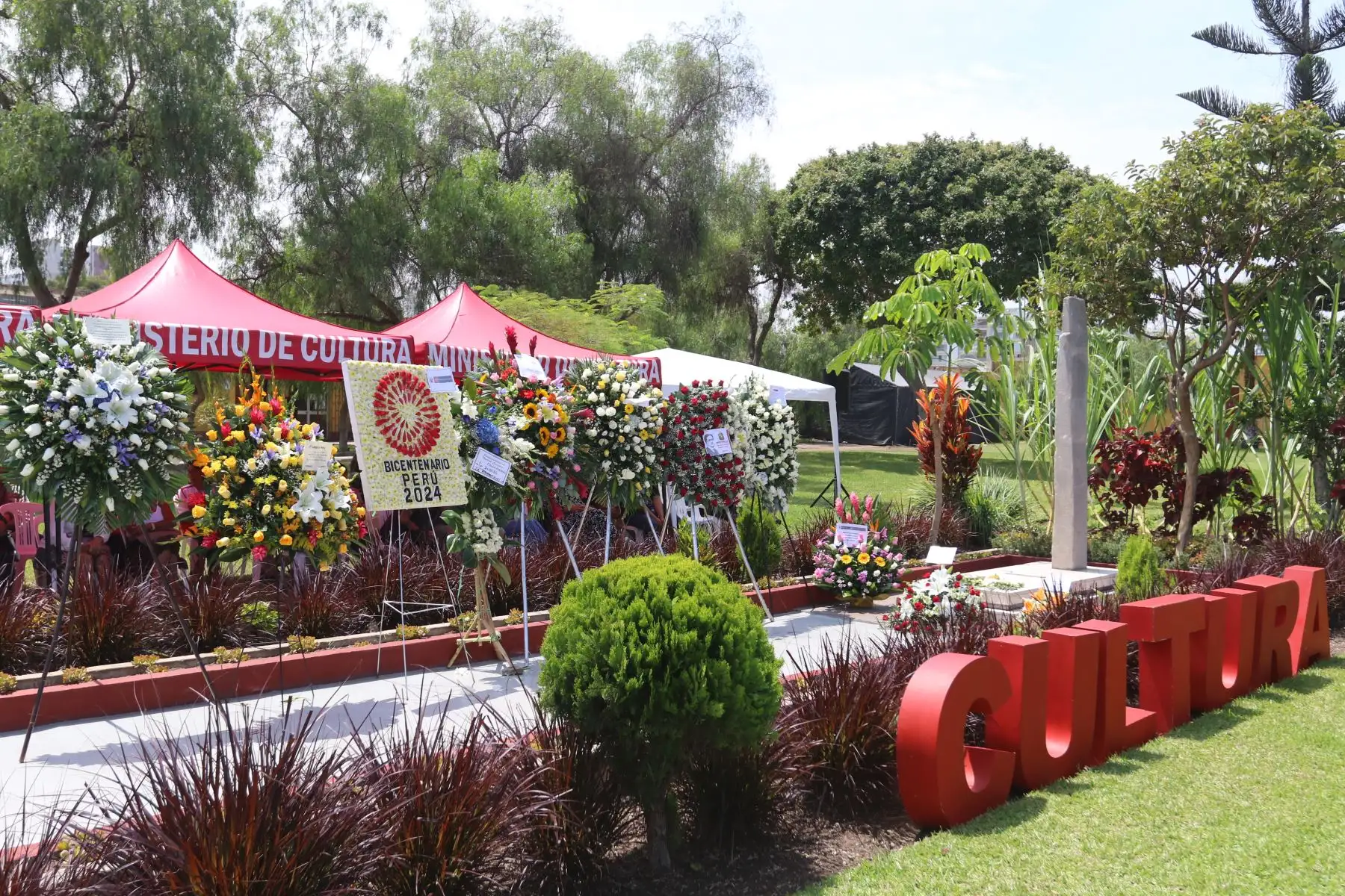 En el Museo Nacional de Arqueología, Antropología e Historia del Perú, ubicado en Pueblo Libre, se realizó una ceremonia especial en homenaje por el 144 aniversario del nacimiento de Julio C. Tello, en el marco de las celebraciones del Día del Arqueólogo Peruano. FOTO: ANDINA/Héctor Vinces