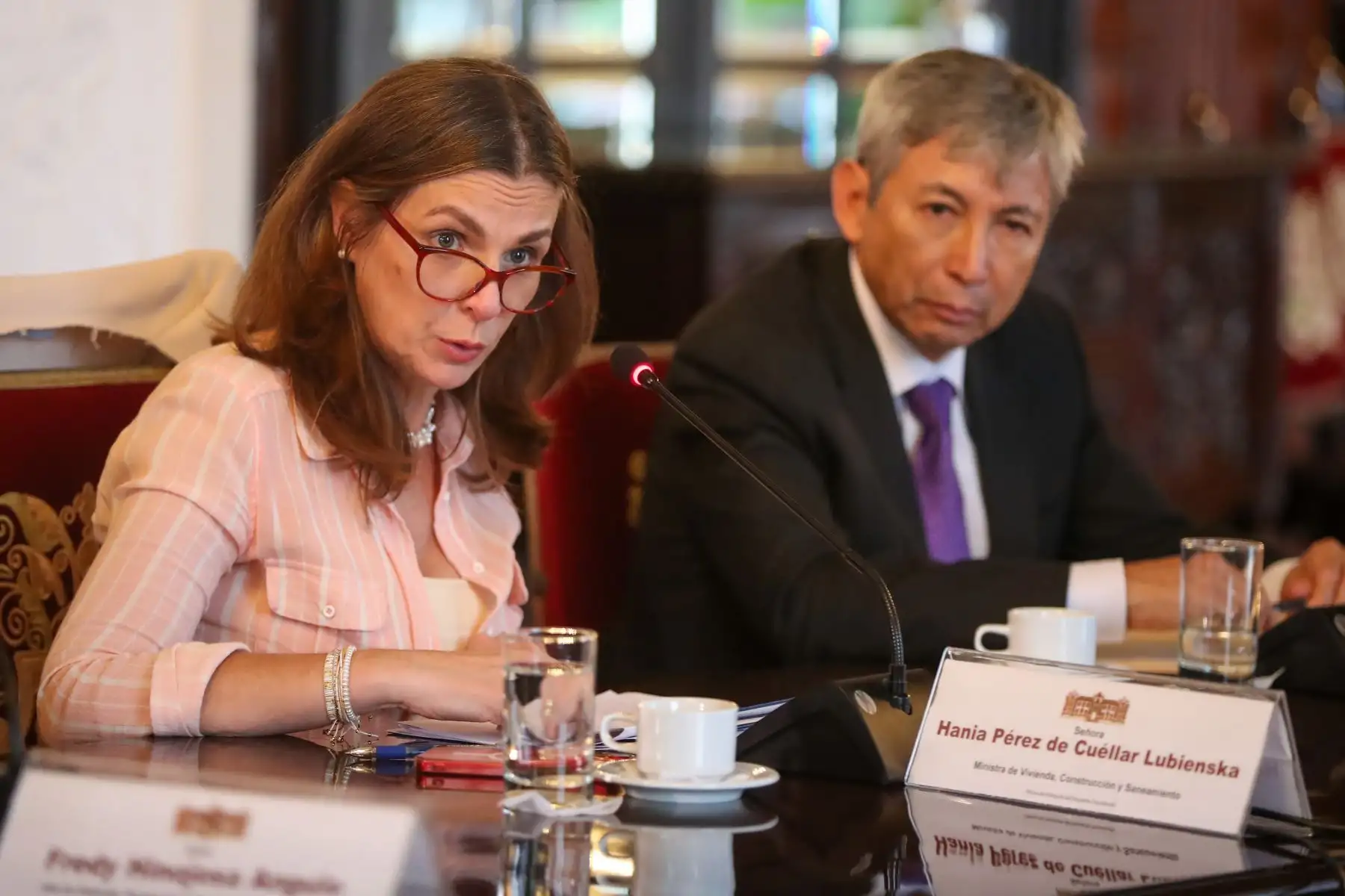 La presidenta de la república, Dina Boluarte, recibió al alcalde provincial de Carhuaz y los burgoamestres distritales de Pararín, Jangas y Acas. Foto: ANDINA/ Prensa presidencia