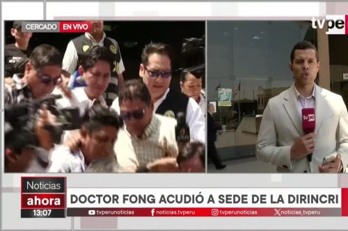 El cirujano plástico Víctor Barriga Fong llegó a las instalaciones de la Dirección de Investigación Criminal (Dirincri) de la Policía Nacional a las 13:17 horas para rendir sus declaraciones en la audiencia programada a las 14:00 horas. Captura TV