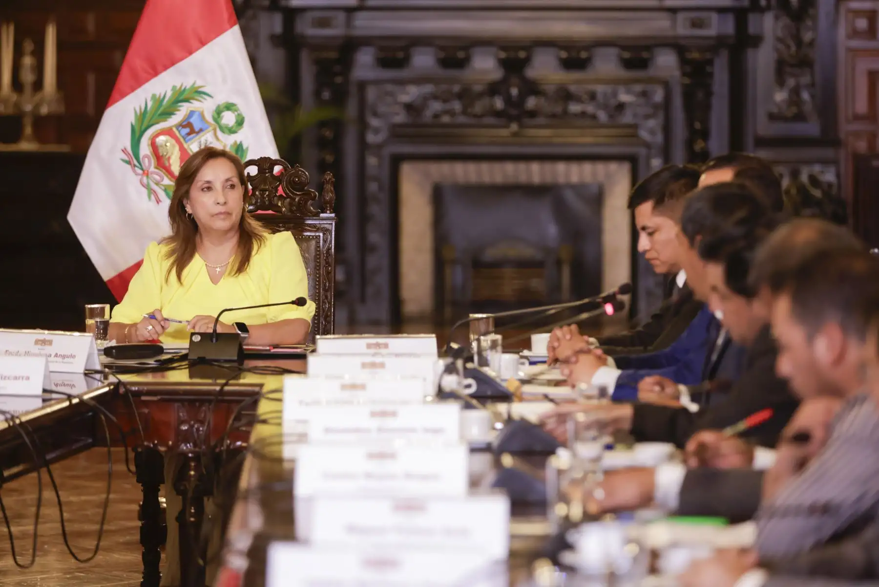 La presidenta de la república, Dina Ercilia Boluarte Zegarra, sostuvo una reunión de trabajo con alcaldes representantes de la Asociación de Municipalidades del Perú. Foto: ANDINA/ Prensa Presidencia