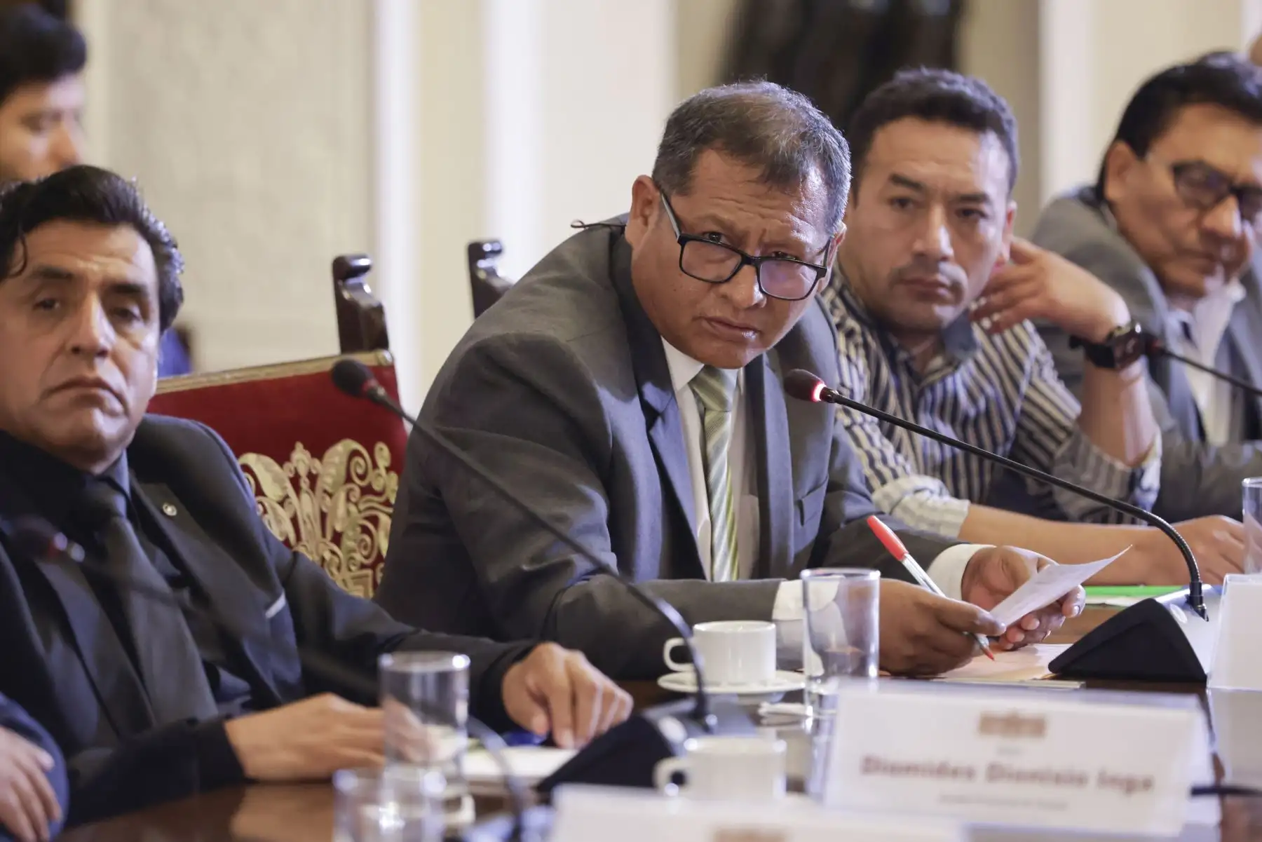 La presidenta de la república, Dina Ercilia Boluarte Zegarra, sostuvo una reunión de trabajo con alcaldes representantes de la Asociación de Municipalidades del Perú. Foto: ANDINA/ Prensa Presidencia