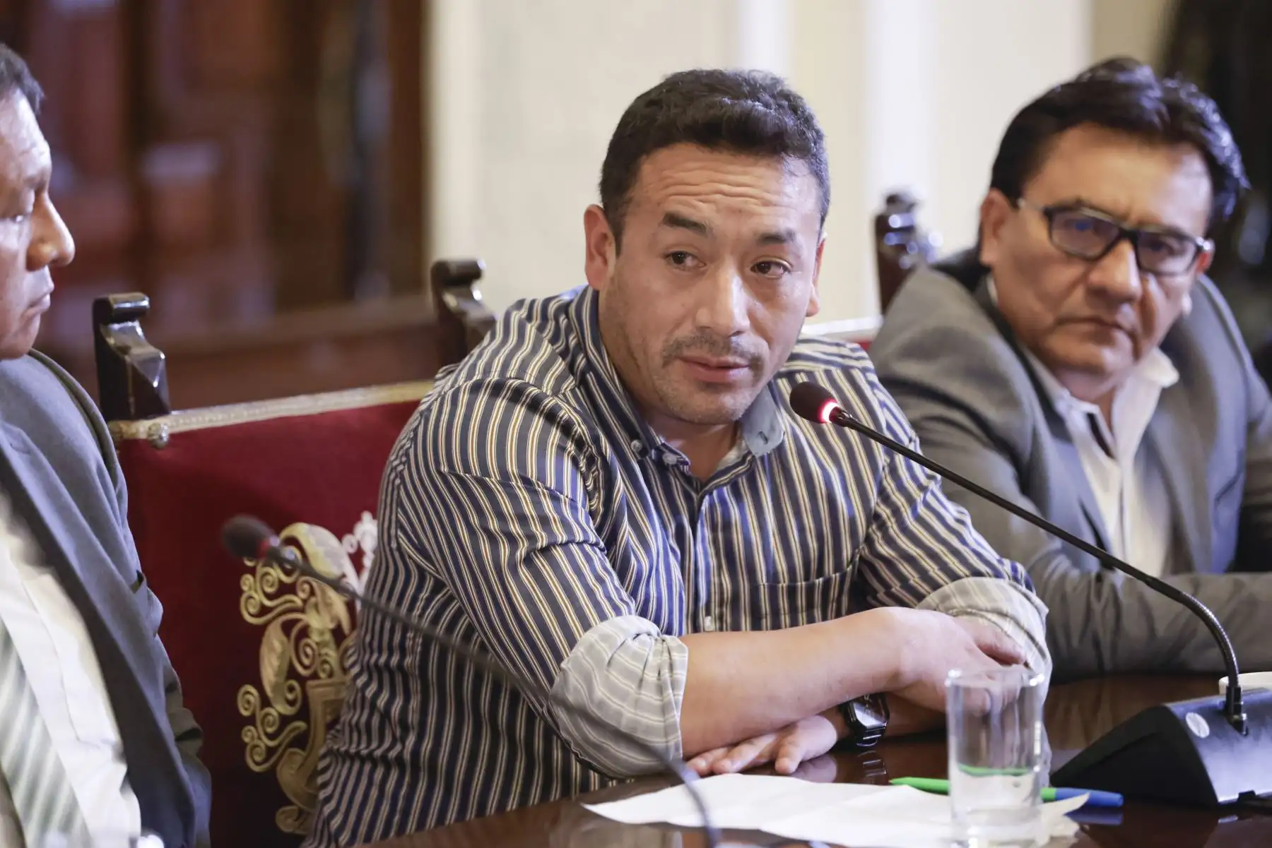 La presidenta de la república, Dina Ercilia Boluarte Zegarra, sostuvo una reunión de trabajo con alcaldes representantes de la Asociación de Municipalidades del Perú. Foto: ANDINA/ Prensa Presidencia