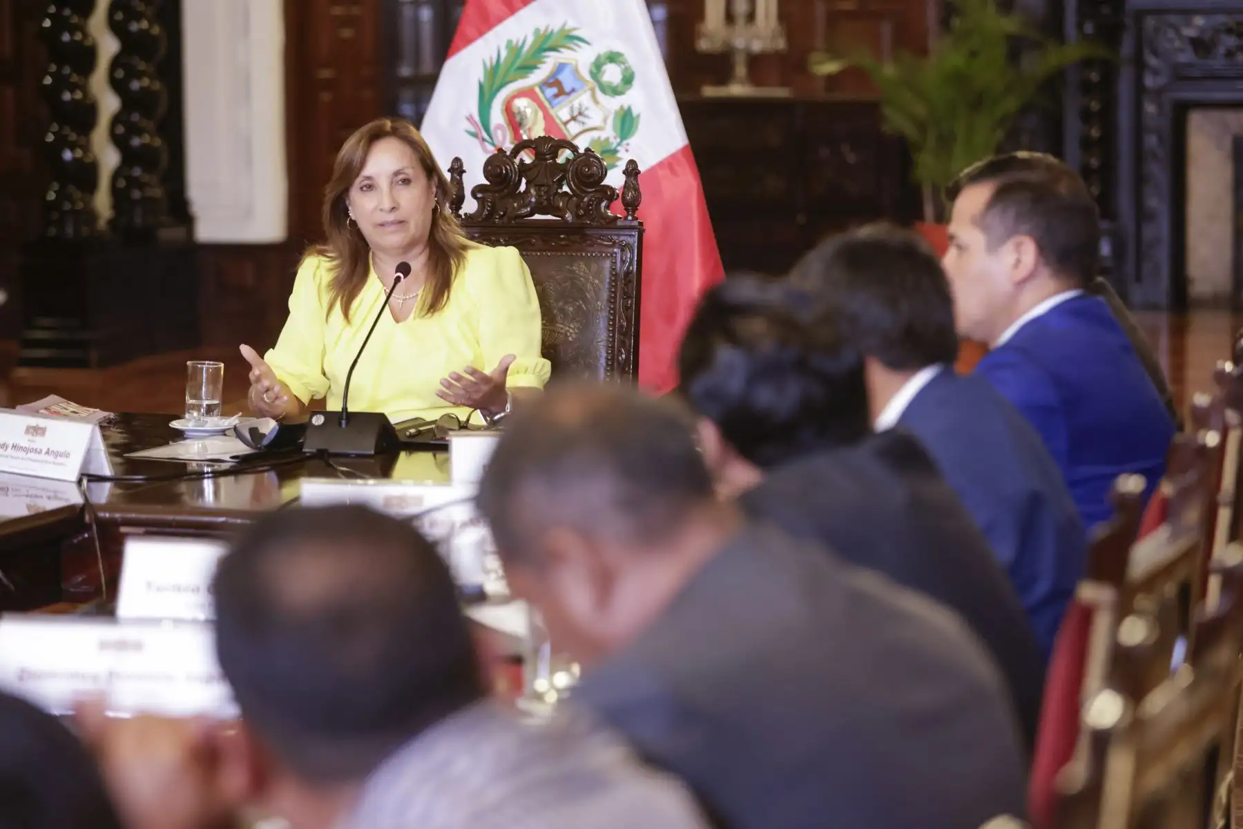 La presidenta de la república, Dina Ercilia Boluarte Zegarra, sostuvo una reunión de trabajo con alcaldes representantes de la Asociación de Municipalidades del Perú. Foto: ANDINA/ Prensa Presidencia