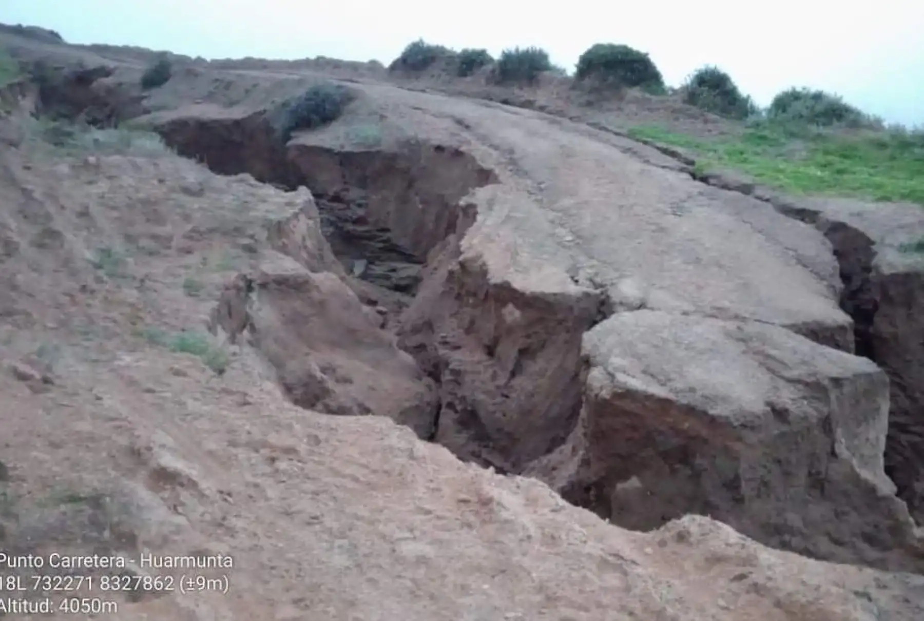 Las lluvias intensas continúan causando estragos en las zonas altas de la región Arequipa. En los últimos días las lluvias provocaron daños en caminos de herradura en el distrito de Huaynacotas y el centro poblado de Patapuna, en la provincia de La Unión.