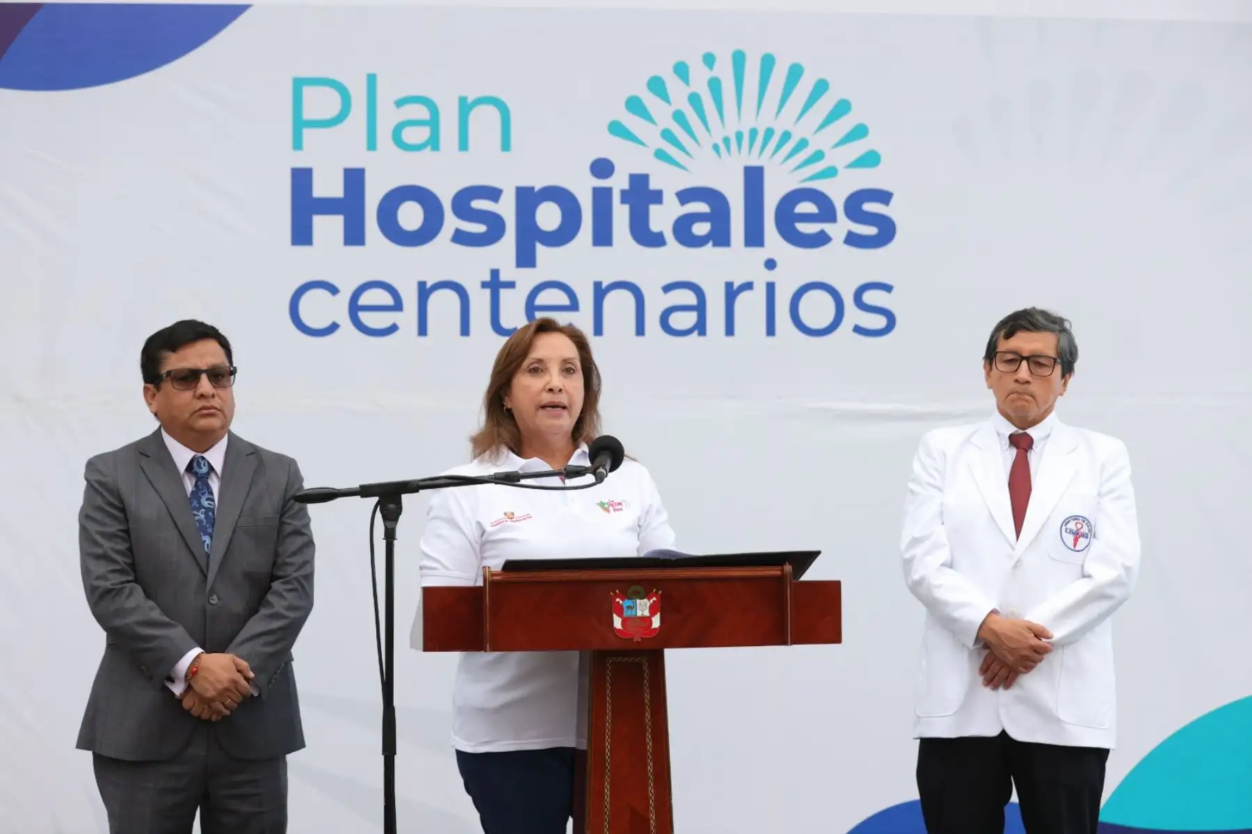 Presidenta Dina Boluarte participa en el lanzamiento del Plan Hospitales Centenarios. Foto: ANDINA/Prensa Presidencia