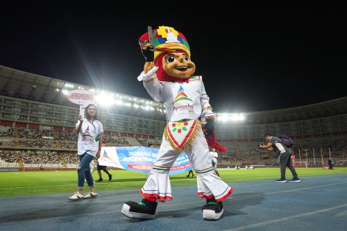 Danzaq, personaje oficial y anfitrión de los Juegos Bolivarianos del Bicentenario Ayacucho 2024, llegó por primera vez al Estadio Nacional.
