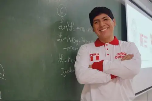 A sus 17 años, Ángelo Farfán ha destacado por sus logros académicos, su compromiso social y su pasión por el aprendizaje, convirtiéndose en un ejemplo inspirador para la juventud y en una promesa para el futuro del país. Foto: Difusión