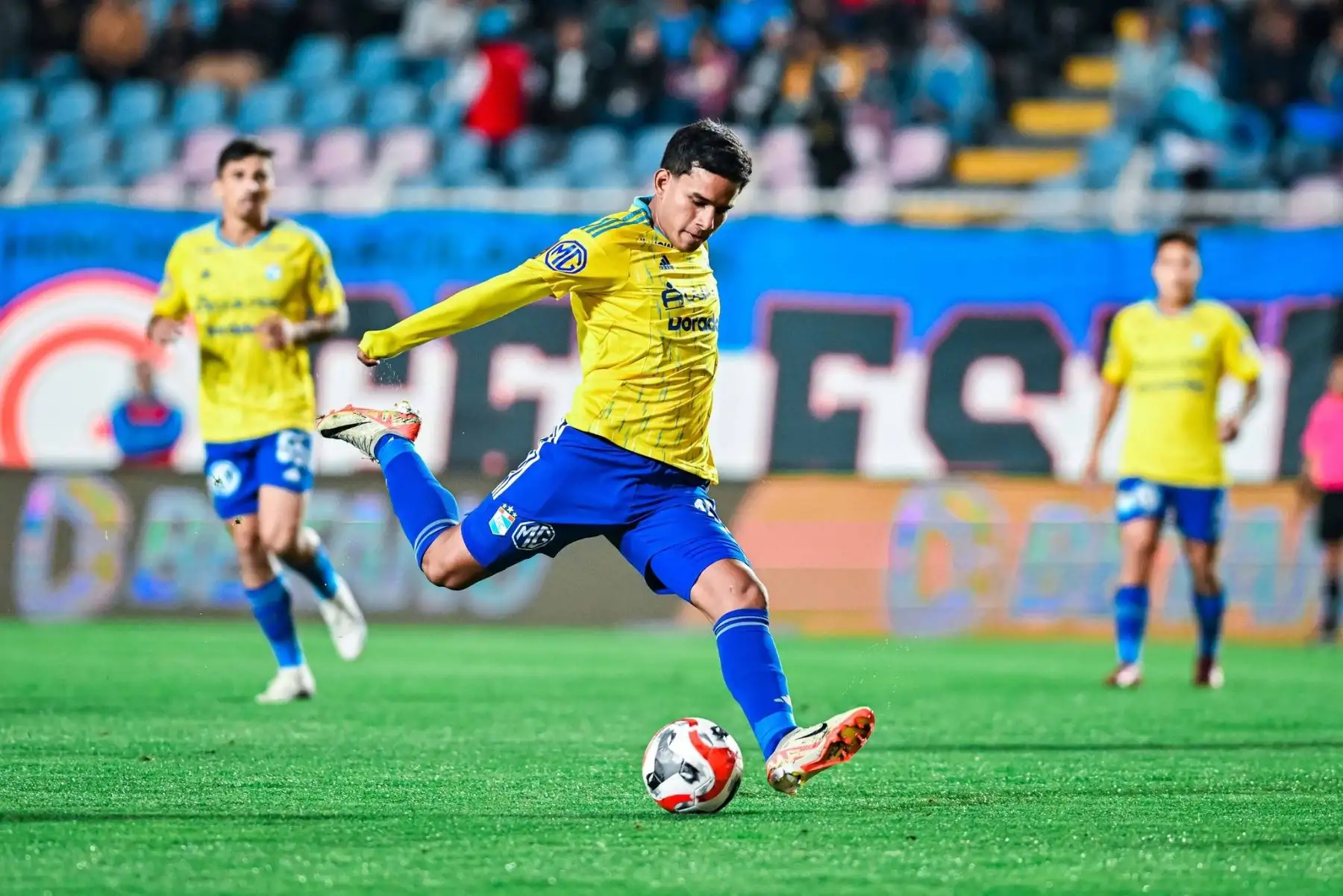 Sporting Cristal supera por 3-2 a Deportivo Garcilaso en el estadio Inca Garcilaso de la Vega del Cusco, por la jornada 11 del Torneo Apertura de la Liga 1. Foto: Sporting Cristal