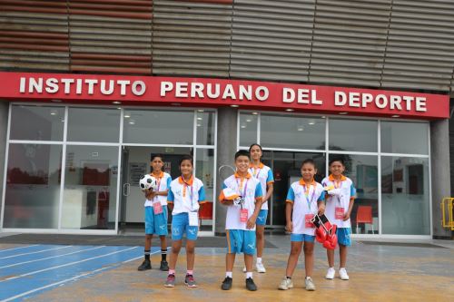 Niños compartieron un día dirigiendo el máximo organismo del deporte peruano