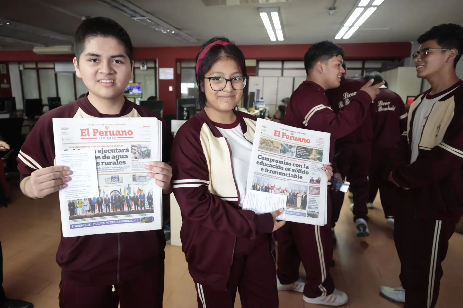 Visita de escolares de colegio Liceo B. Bernhald a las instalaciones de Editora Perú. Foto: ANDINA/ Vidal Tarqui
