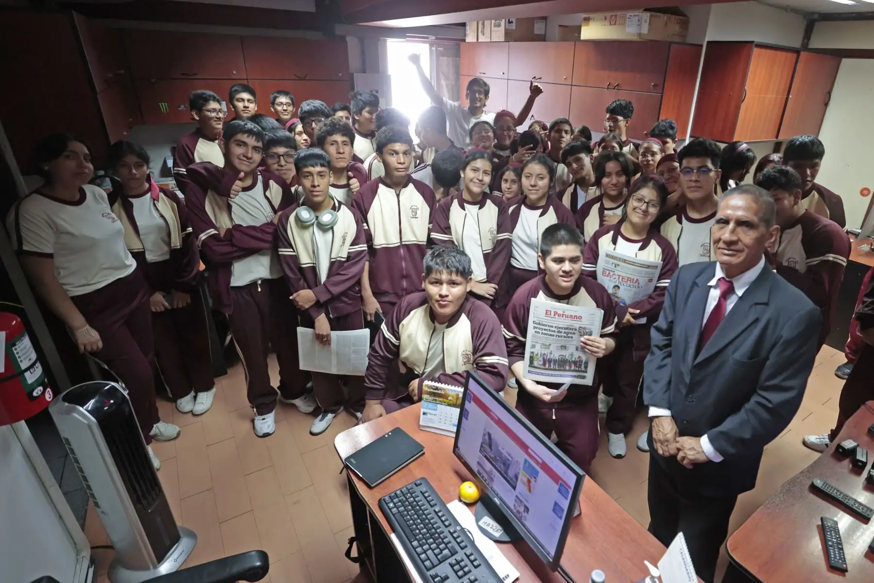 Visita de escolares de colegio Liceo B. Bernhald a las instalaciones de Editora Perú. Foto: ANDINA/ Vidal Tarqui