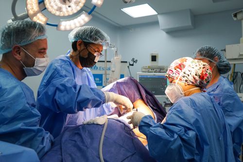 Se ha logrado realizar un total de 16,467 cirugías adicionales a nivel nacional. Foto: ANDINA/Difusión