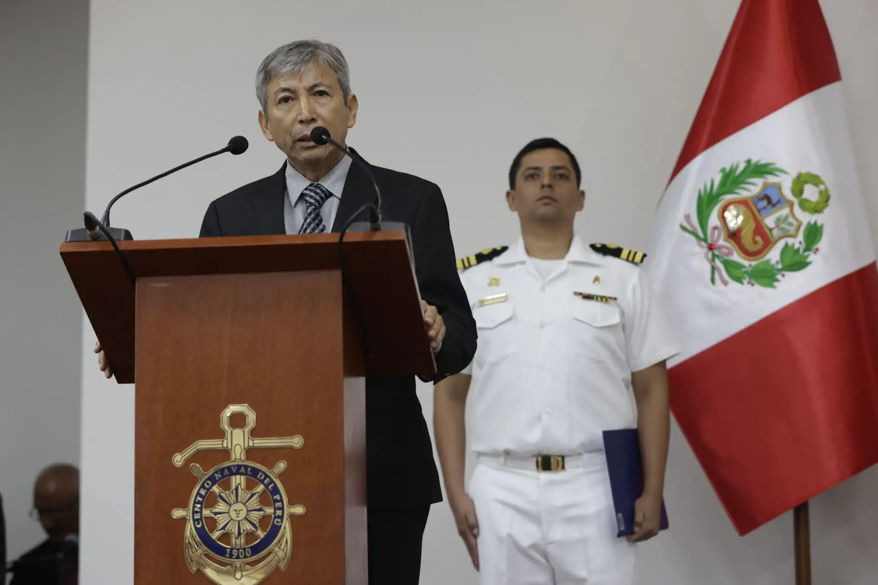 Presidenta Dina Boluarte participa de la suscripción del contrato entre SIMA y HD Hyundai Heavy Industries, para la coproducción de 4 unidades navales.
Foto: ANDINA/Prensa Presidencia