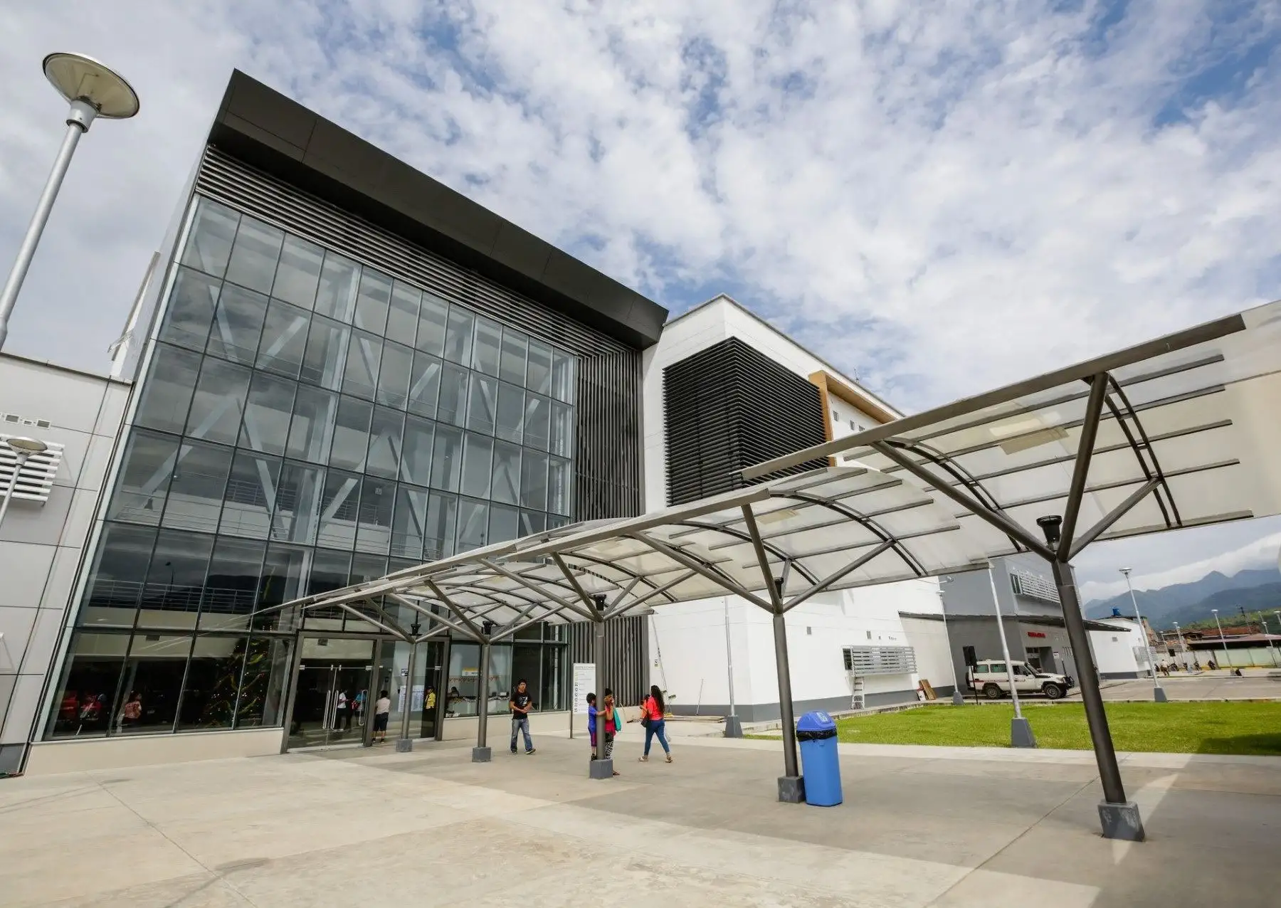 Con una inversión de S/ 13.78 millones, el Gobierno Regional de San Martín inició la construcción de la primera Sala de Hemodiálisis en el Hospital de Tarapoto. ANDINA/Difusión