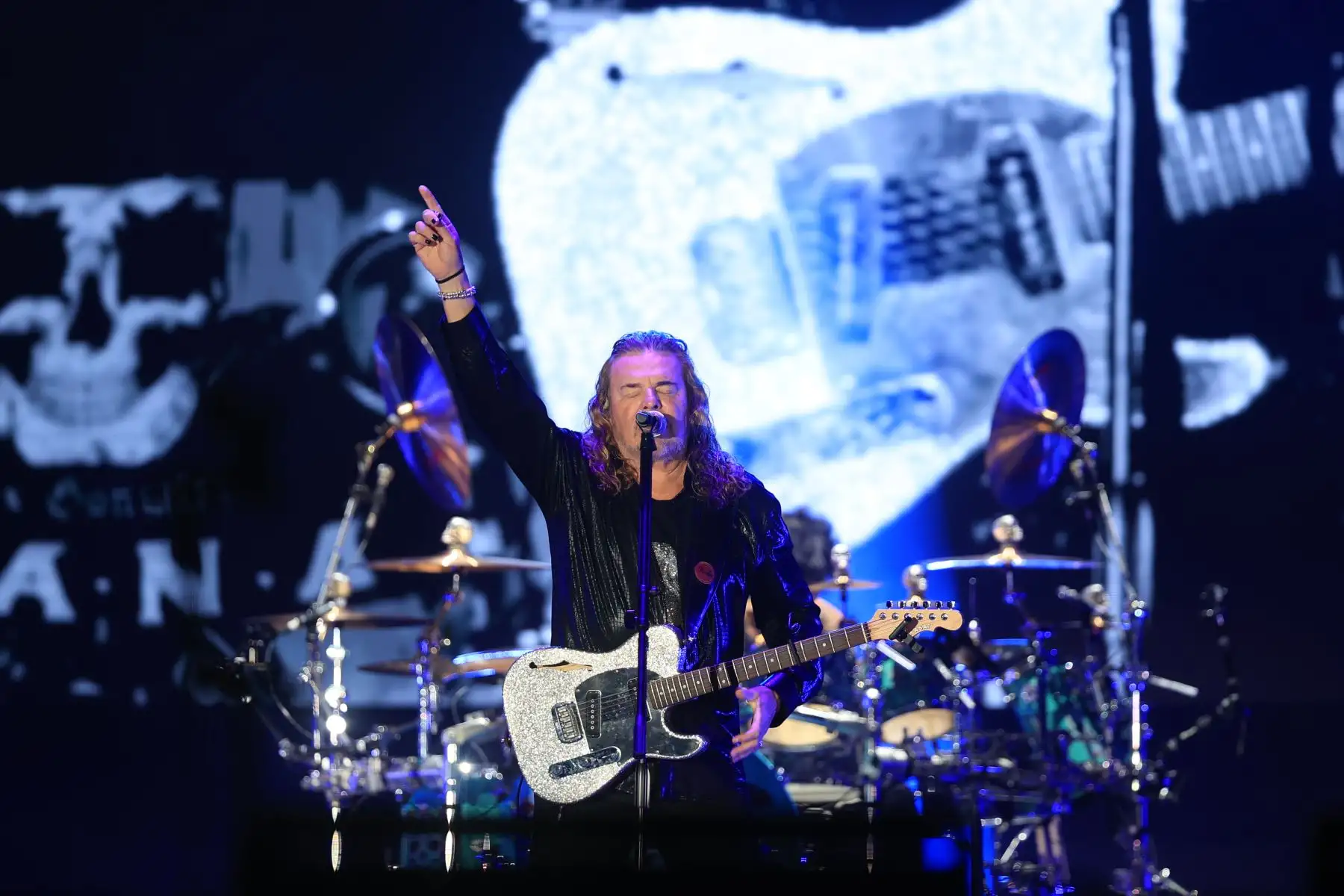 El estadio de la Universidad San Marcos fue el escenario para que la  banda mexicana Maná liderada por Fher, deleitara esta noche al público peruano, ofreciendo sus clásicos del rock en español y temas emblemáticos que han marcado la historia de la música.
Foto: ANDINA/Jhonel Rodríguez