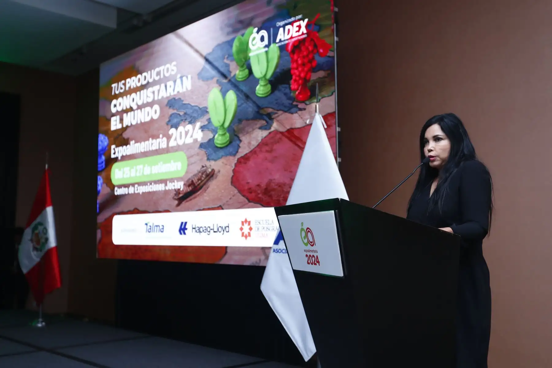 La ministra de Comercio Exterior y Turismo, Elizabeth Galdo, participó en el lanzamiento oficial de la feria Expoalimentaria 2024, que se realizará del 25 al 27 de setiembre en el Centro de Exposiciones Jockey. Foto: ANDINA/Daniel Bracamonte
