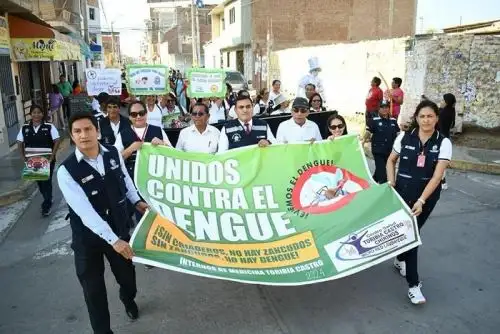 En esta caminata también se brindaron recomendaciones sobre cómo utilizar repelentes y el uso de mosquiteros.