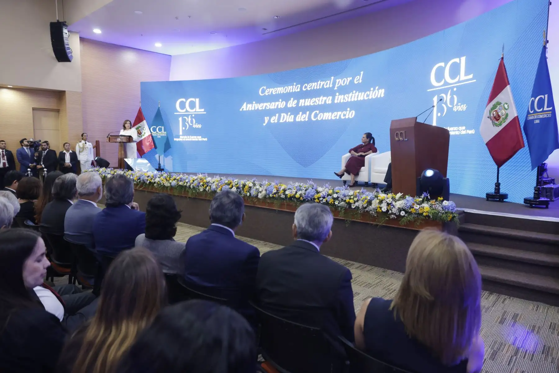 Presidenta de la república, Dina Boluarte, participó en la ceremonia por el 136° Aniversario de la Cámara de Comercio de Lima - CCL y Día del Comercio.
 Foto: ANDINA/Presidencia Perú