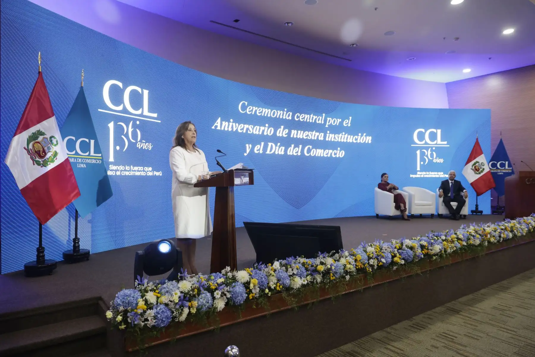 Presidenta de la república, Dina Boluarte, participó en la ceremonia por el 136° Aniversario de la Cámara de Comercio de Lima - CCL y Día del Comercio.
 Foto: ANDINA/Presidencia Perú
