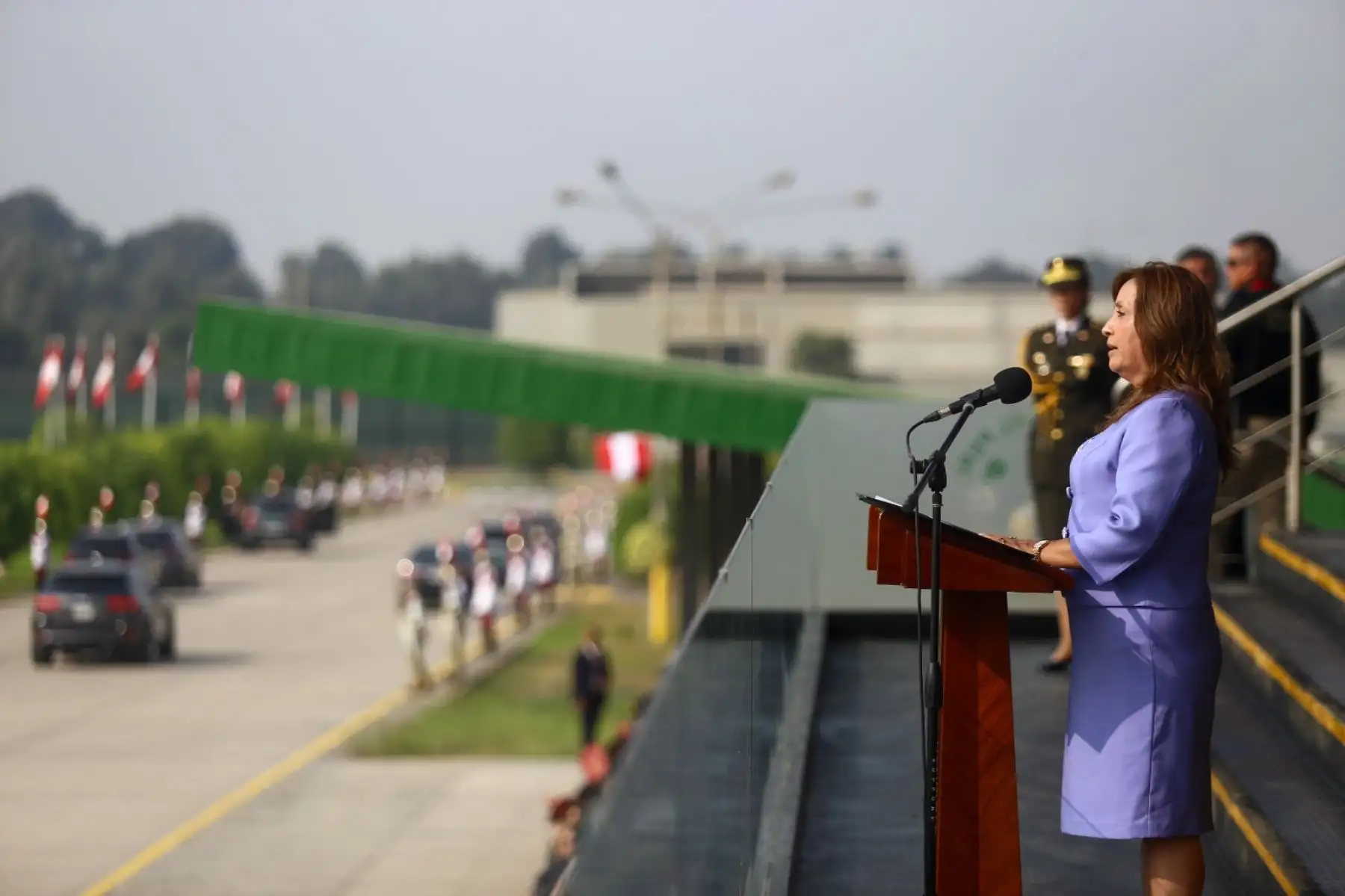 La presidenta de la república, Dina Boluarte Zegarra, encabeza la ceremonia de condecoración de la Medalla al Defensor de la Democracia. Foto: ANDINA/Prensa Presidencia