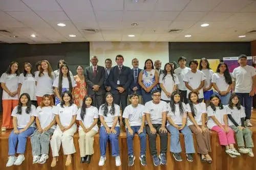 La Beca Laureate Transforma es un programa que garantiza el financiamiento de los estudios de pregrado de los beneficiarios, brindándoles la oportunidad de formarse académicamente y alcanzar sus metas profesionales. Foto: ANDINA/Difusión