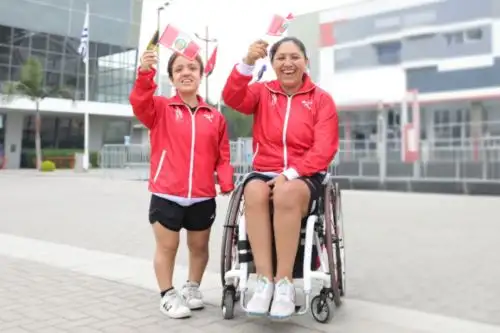 Pilar Jáuregui y Giuliana Poveda.