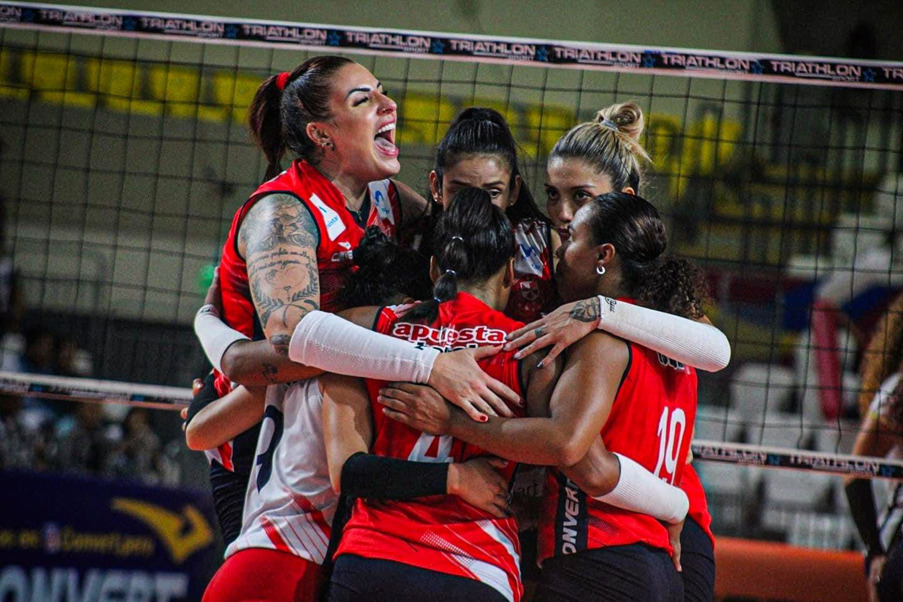 Universidad San Martín venció 3-2 a Alianza Lima por la primera final de la Liga Nacional de Vóley Femenino.