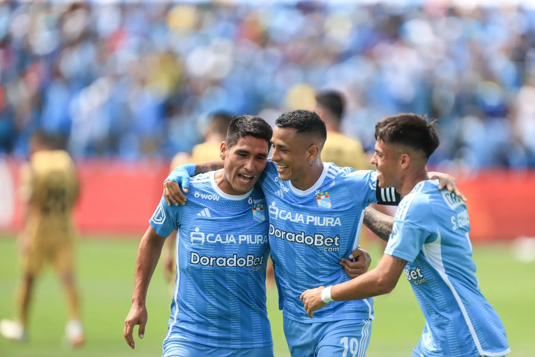 Sporting Cristal enfrenta a Cusco FC por el Torneo Apertura en el estadio Alberto Gallardo. Foto: ANDINA/Jhonel Rodríguez Robles