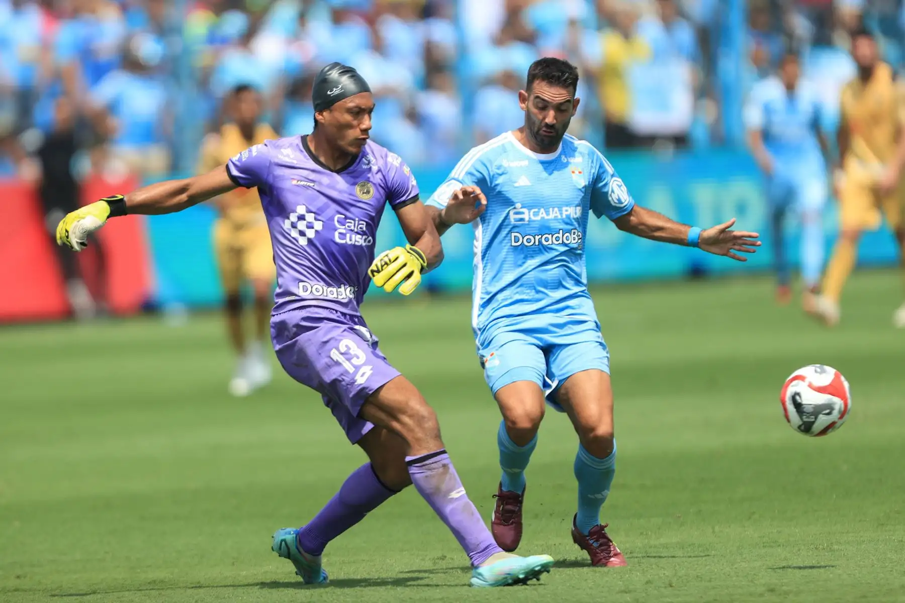 Sporting Cristal enfrenta a Cusco FC por el Torneo Apertura en el estadio Alberto Gallardo. Foto: ANDINA/Jhonel Rodríguez Robles