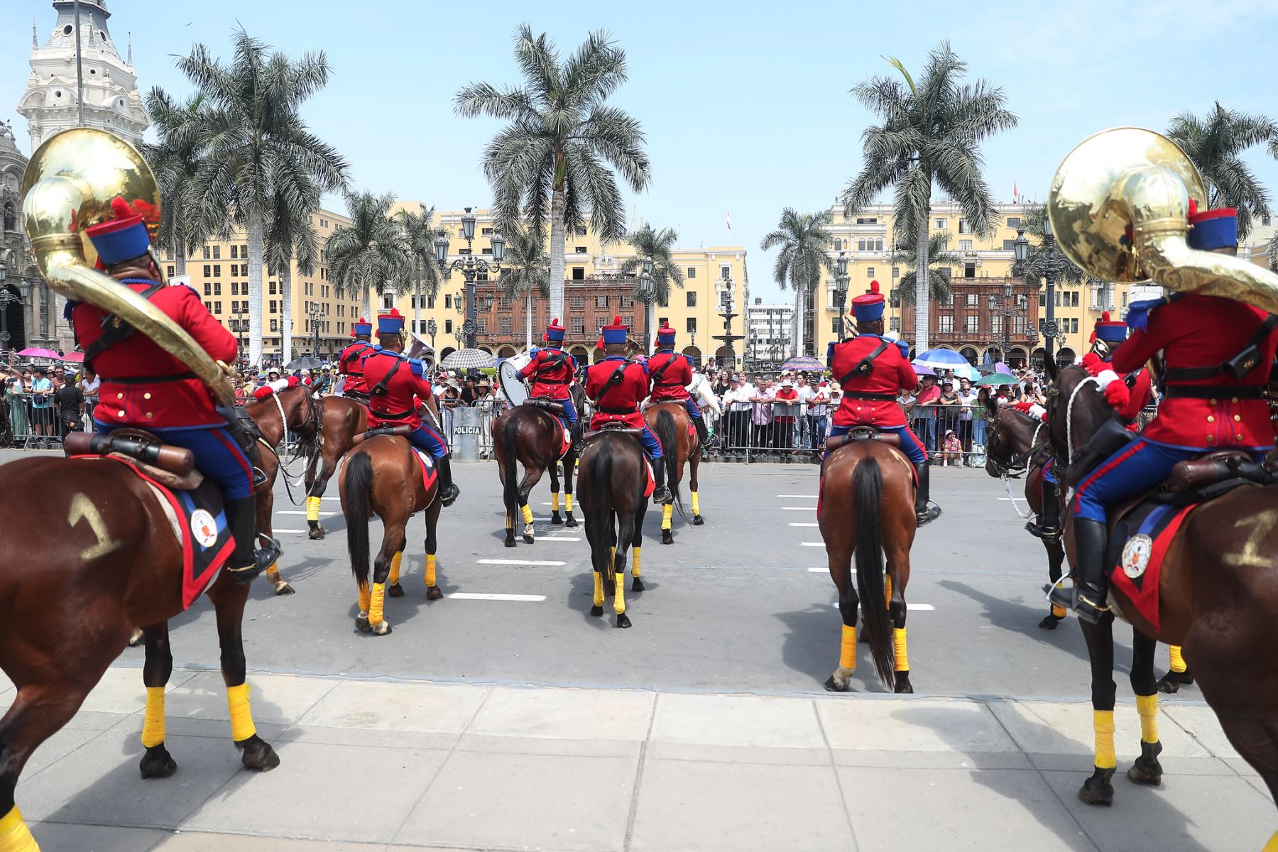Tradicional cambio de guardia en Palacio de Gobierno. Foto: Presidencia